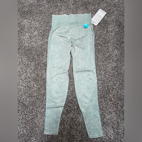 PINK Victoria's Secret Pants - Pink seamless workout tight legging